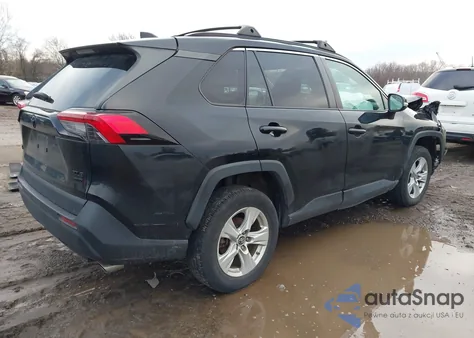 2019 Toyota Rav4 Xle from USA, damaged, VIN 2T3P1RFV6KW010615